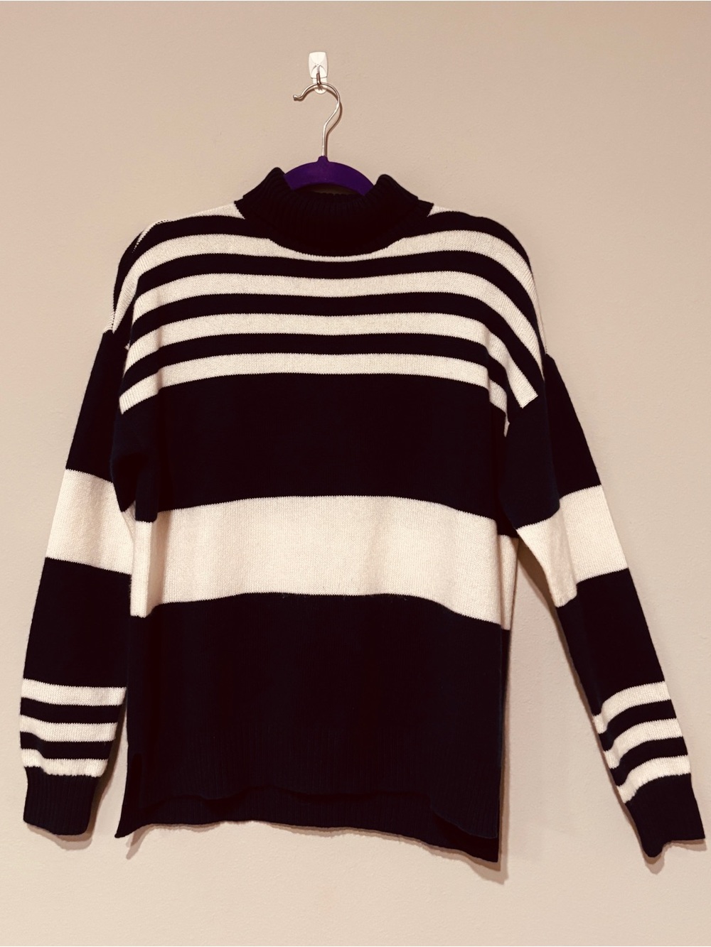 J.McLaughlin Blue White Striped Cashmere Turtleneck Sweater Women's M Knit Soft